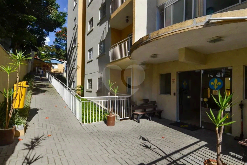 APARTAMENTO em VILA NOSSA SENHORA DE FÁTIMA
