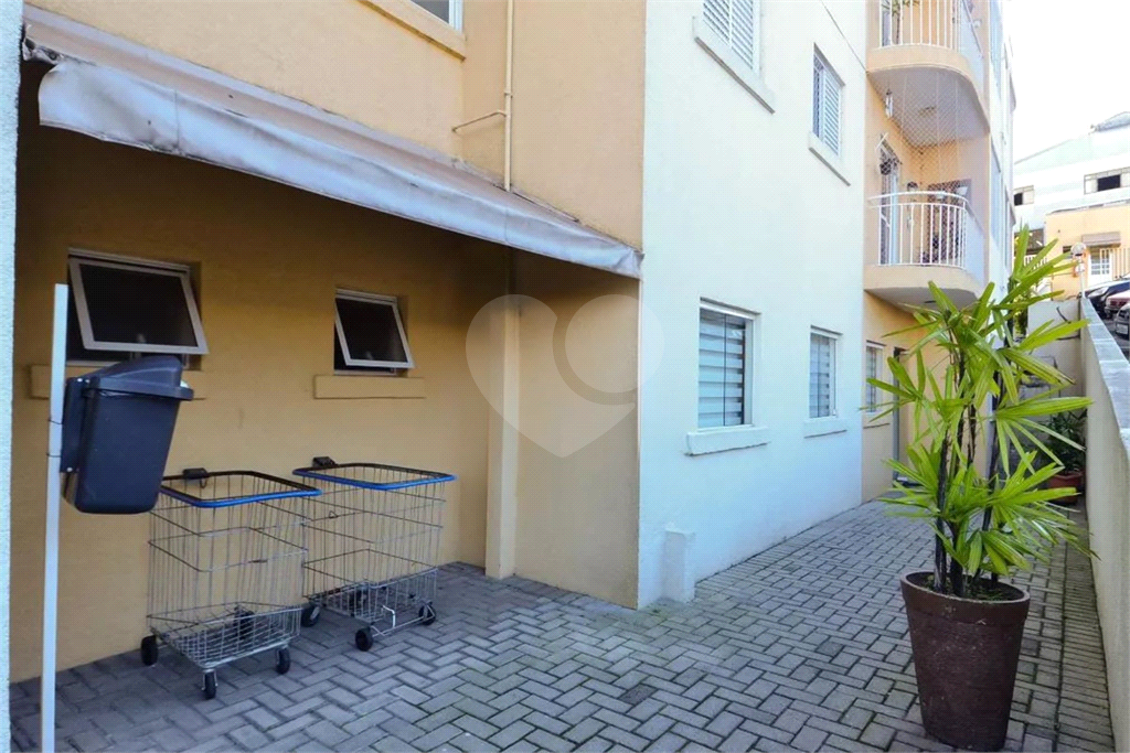 APARTAMENTO em VILA NOSSA SENHORA DE FÁTIMA