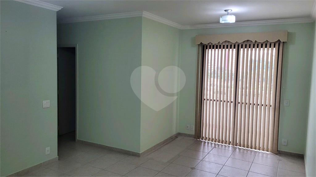 Apartamento à venda com 3 quartos, 78m² - Foto 2