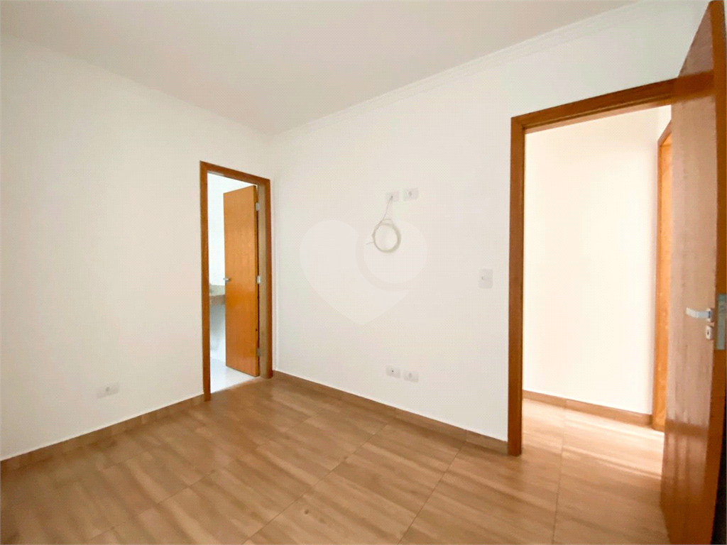 Sobrado na Vila Medeiros com 3 quartos, 3 suítes e 2 vagas