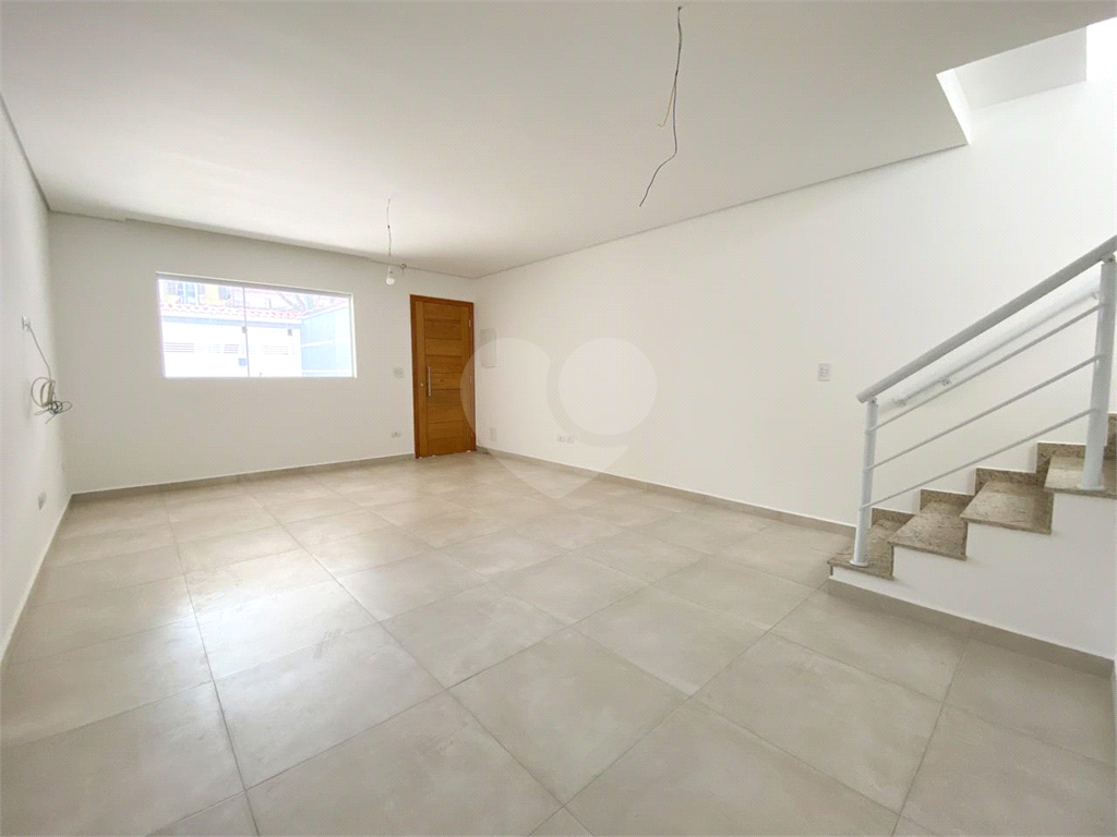 Sobrado na Vila Medeiros com 3 quartos, 3 suítes e 2 vagas