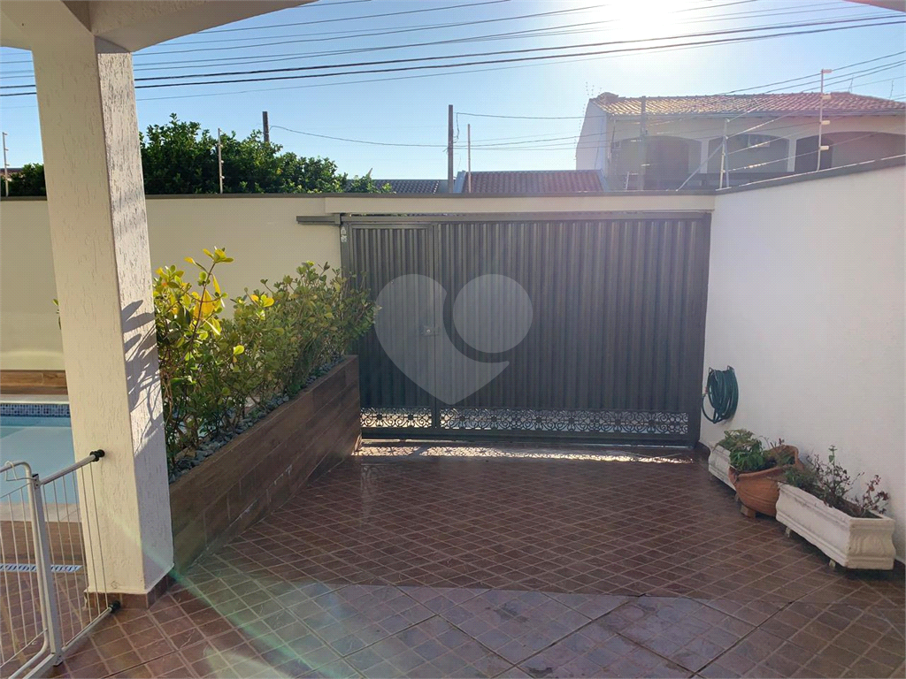 Casa à venda com 3 quartos, 139m² - Foto 3