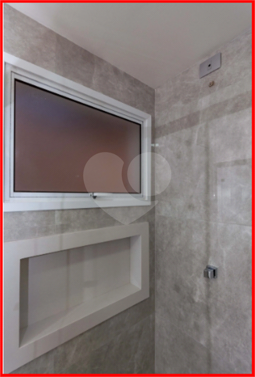 APARTAMENTO em VILA ROMANA