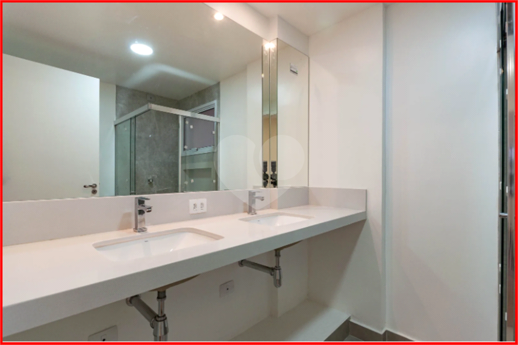 APARTAMENTO em VILA ROMANA