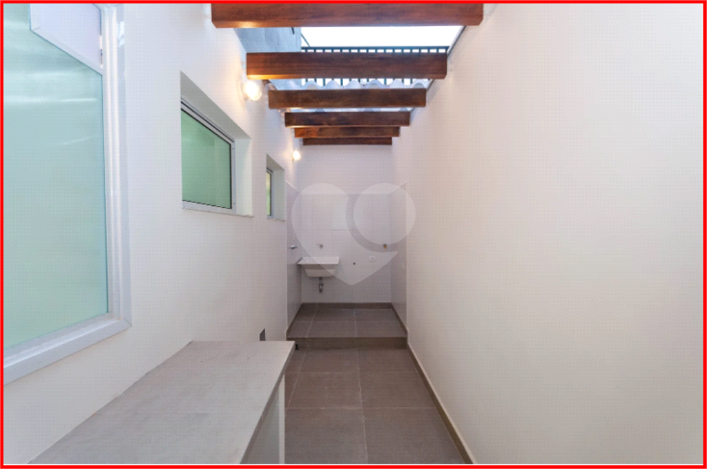 APARTAMENTO em VILA ROMANA