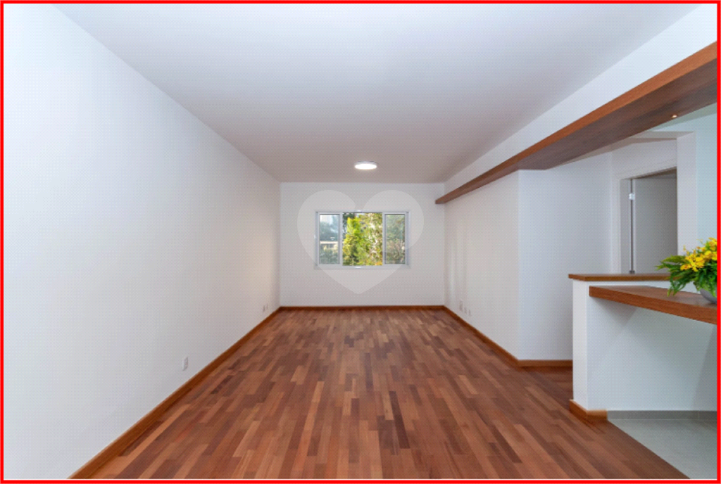 APARTAMENTO em VILA ROMANA