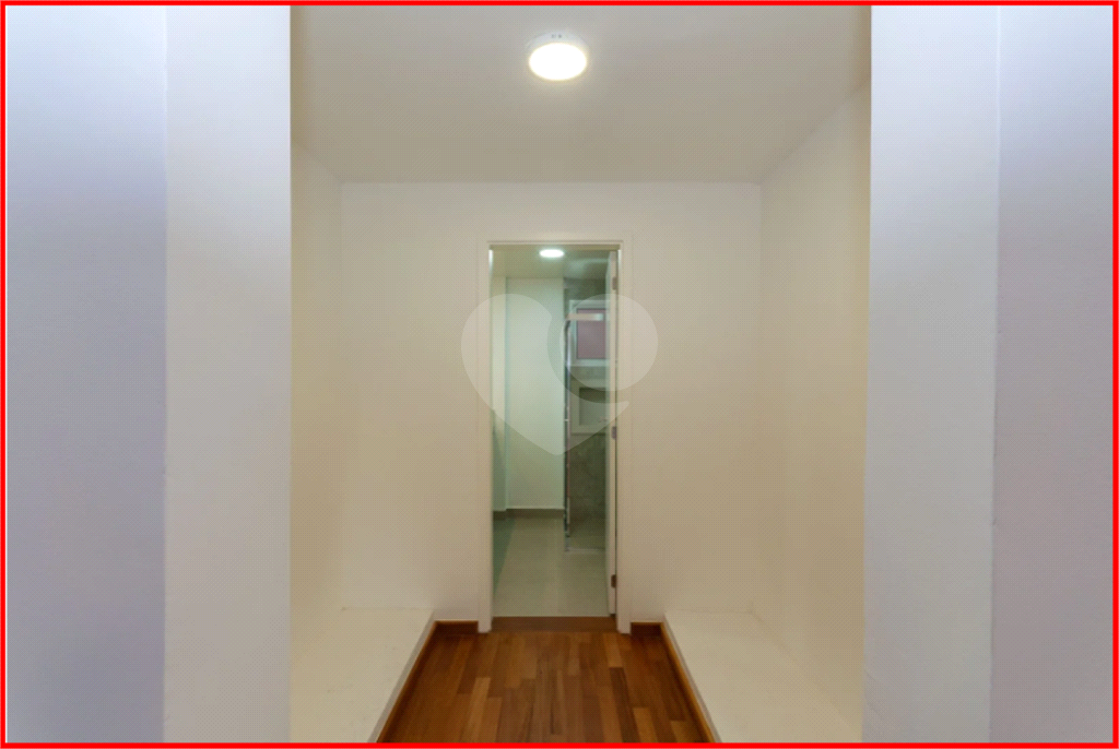 APARTAMENTO em VILA ROMANA