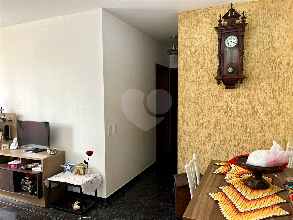 APARTAMENTO em SANTANA