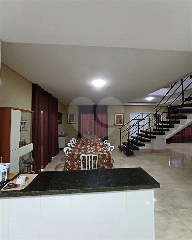 Casa de Condomínio à venda e aluguel com 4 quartos, 680m² - Foto 1