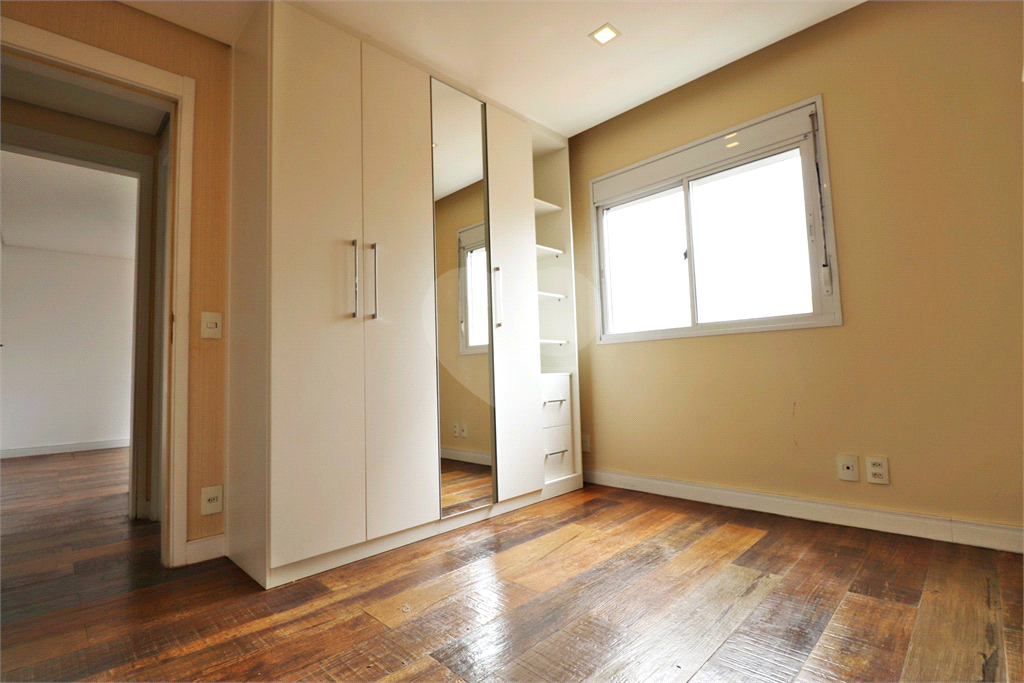 Apartamento à venda com 4 quartos, 190m² - Foto 31