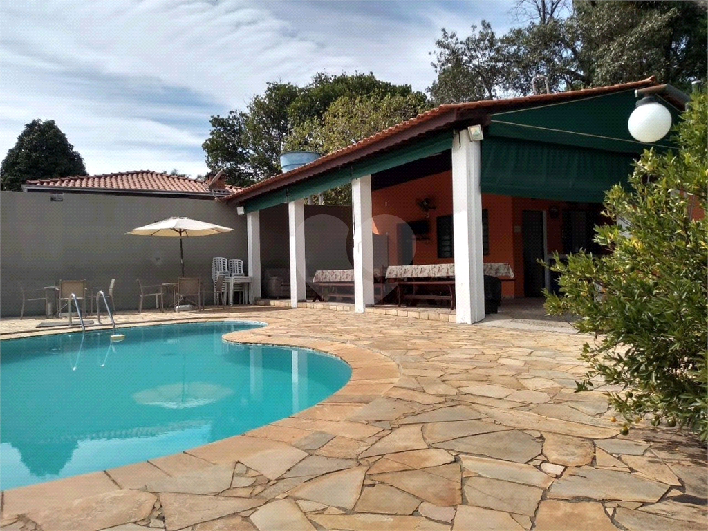 Chácara à venda e aluguel com 7 quartos, 1000m² - Foto 18