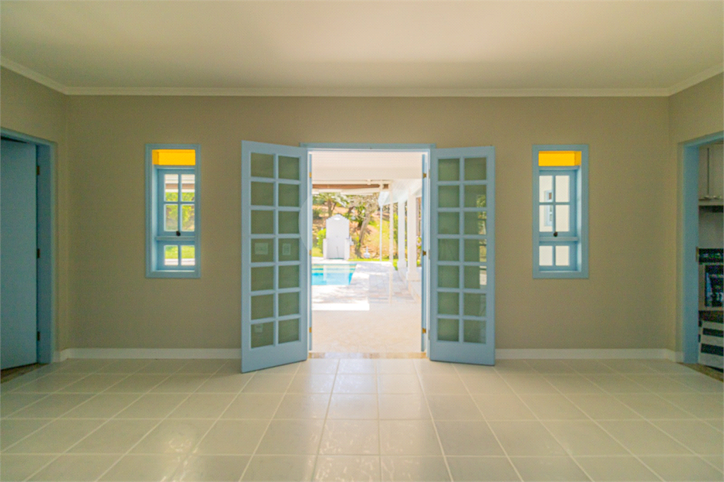 Casa à venda e aluguel com 4 quartos, 300m² - Foto 4