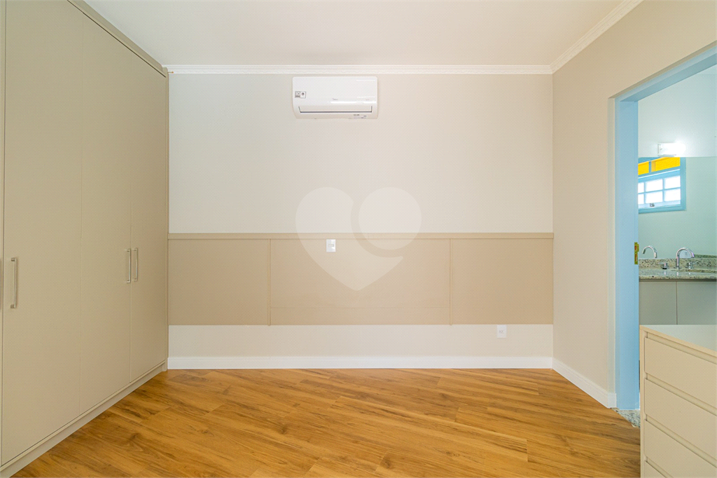 Casa à venda e aluguel com 4 quartos, 300m² - Foto 10