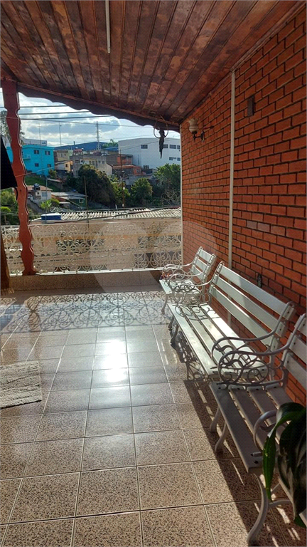 Casa à venda e aluguel com 4 quartos, 300m² - Foto 27