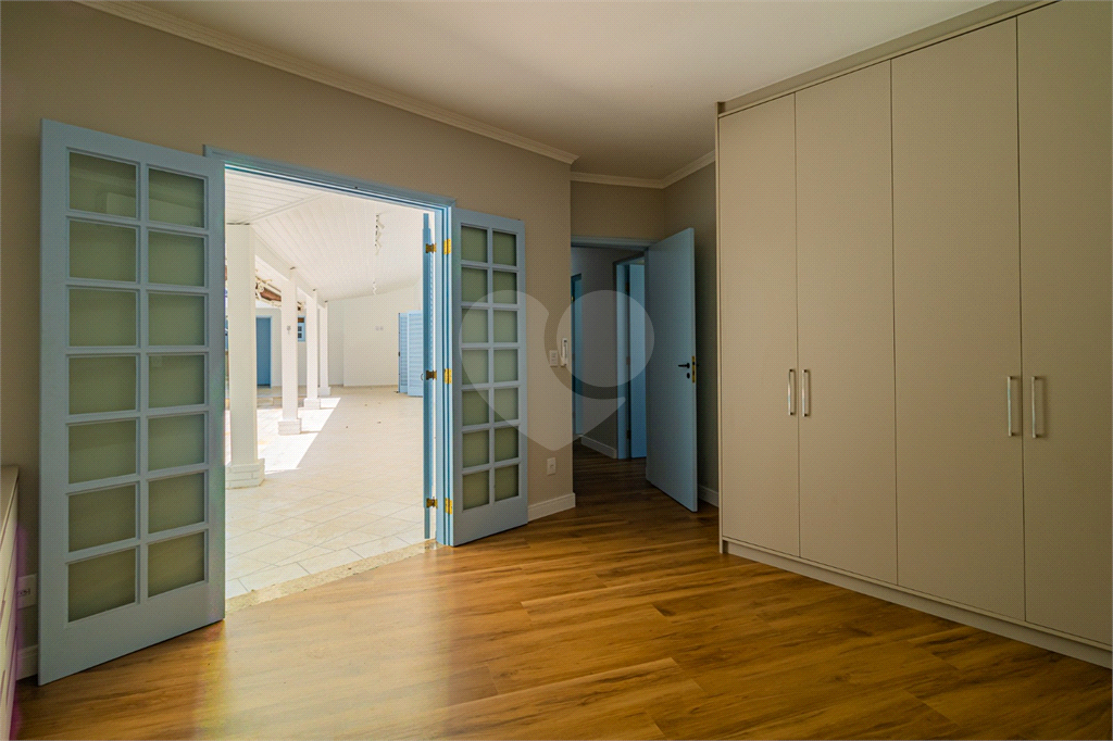 Casa à venda e aluguel com 4 quartos, 300m² - Foto 12