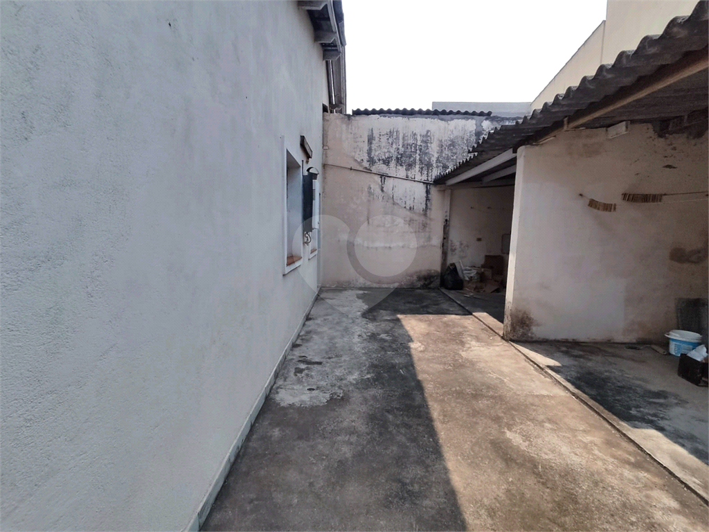 casa terrea com terreno medindo 11.70 de frente com  3 dorms e 3 vagas