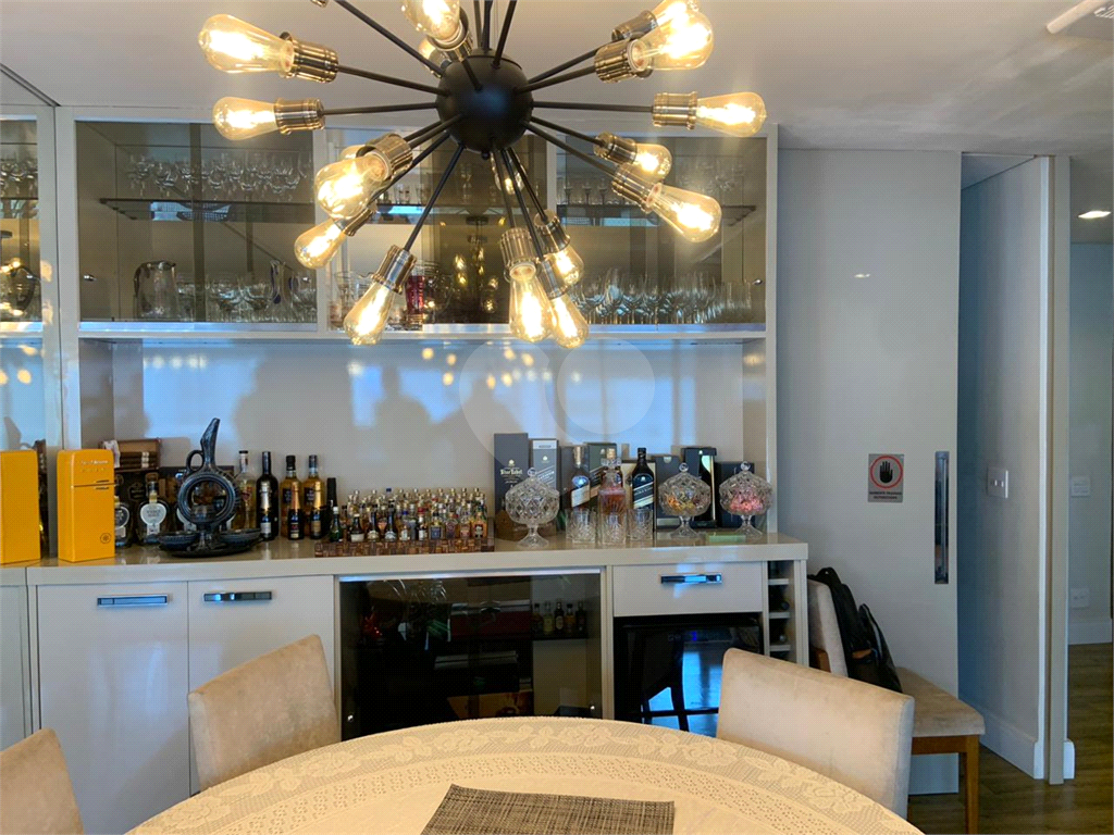 APARTAMENTO em VILA LEOPOLDINA