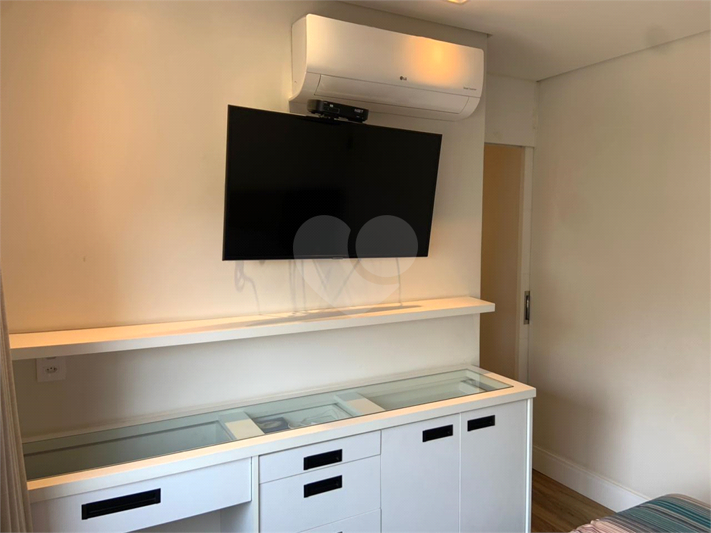 APARTAMENTO em VILA LEOPOLDINA