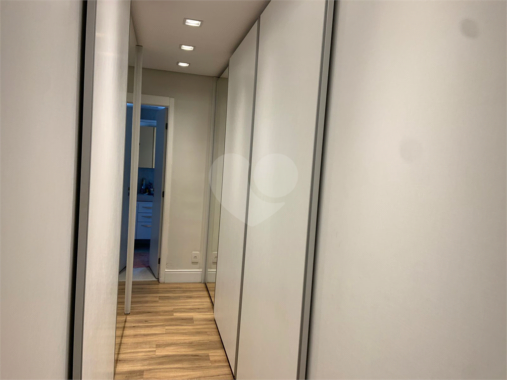 APARTAMENTO em VILA LEOPOLDINA