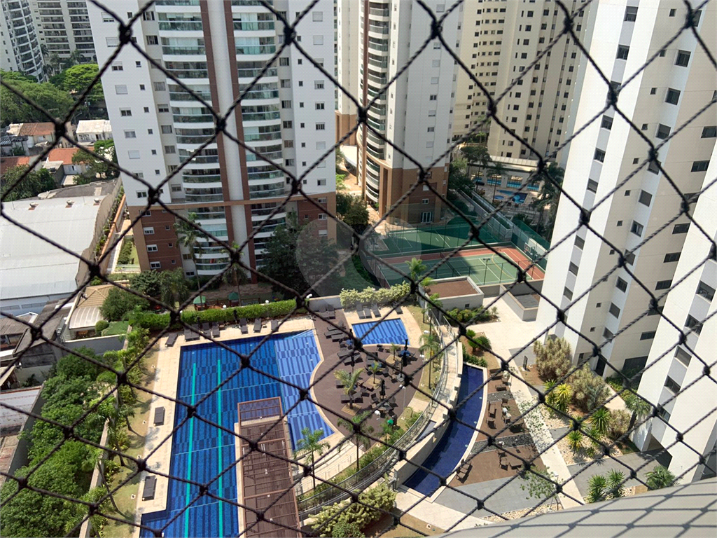 APARTAMENTO em VILA LEOPOLDINA