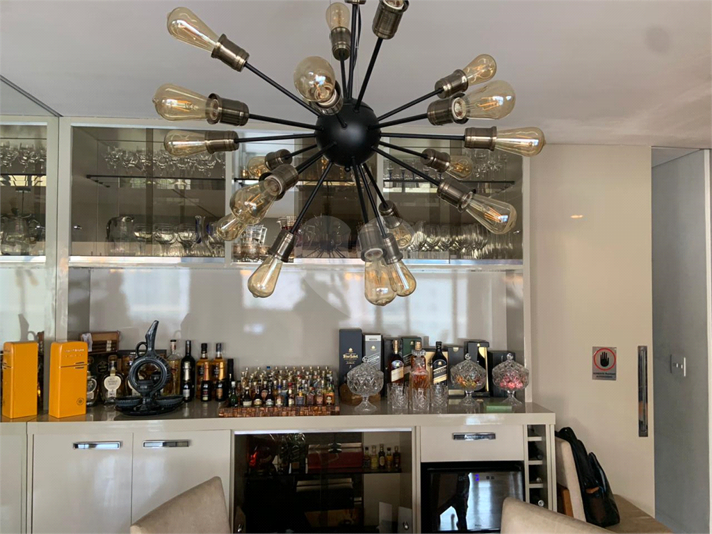 APARTAMENTO em VILA LEOPOLDINA