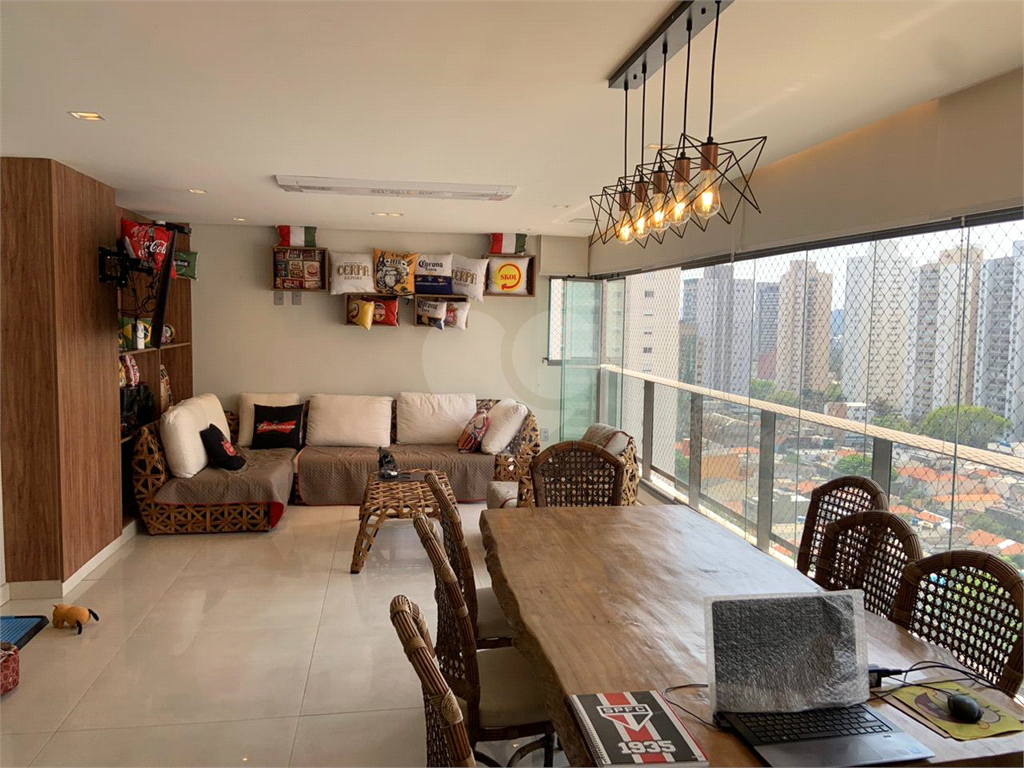 APARTAMENTO em VILA LEOPOLDINA