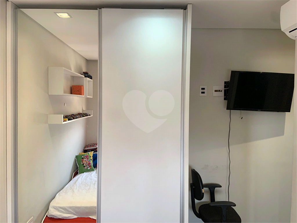 APARTAMENTO em VILA LEOPOLDINA