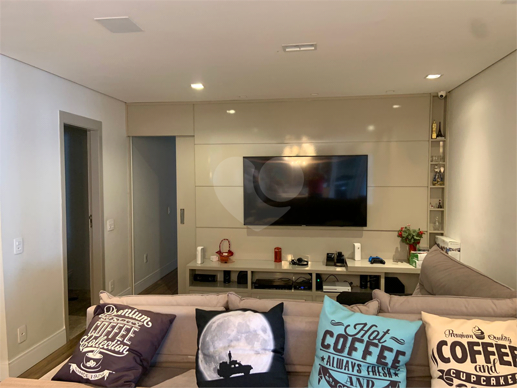 APARTAMENTO em VILA LEOPOLDINA