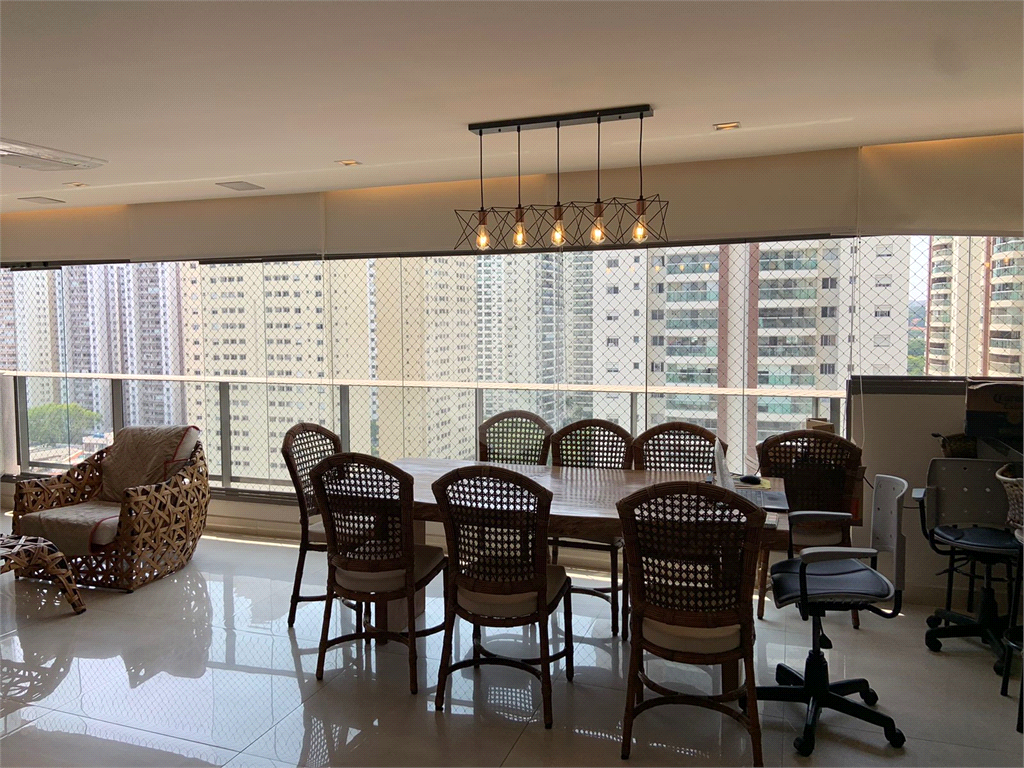 APARTAMENTO em VILA LEOPOLDINA