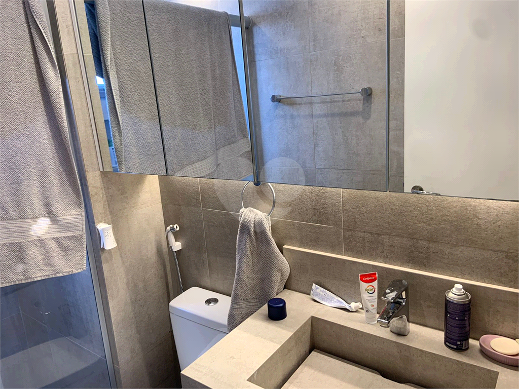 APARTAMENTO em VILA LEOPOLDINA