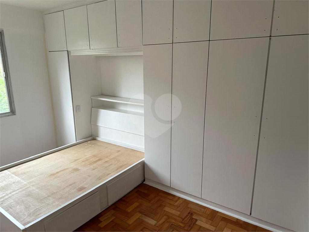 APARTAMENTO em HIGIENÓPOLIS