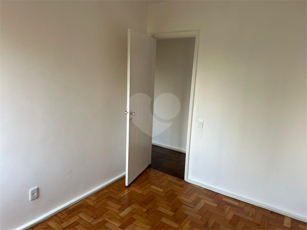 APARTAMENTO em HIGIENÓPOLIS