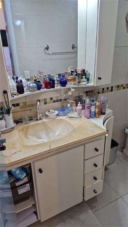 APARTAMENTO em TREMEMBÉ