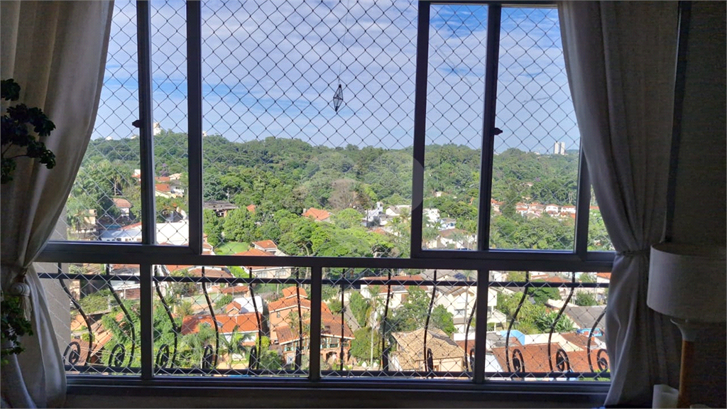 APARTAMENTO em TREMEMBÉ