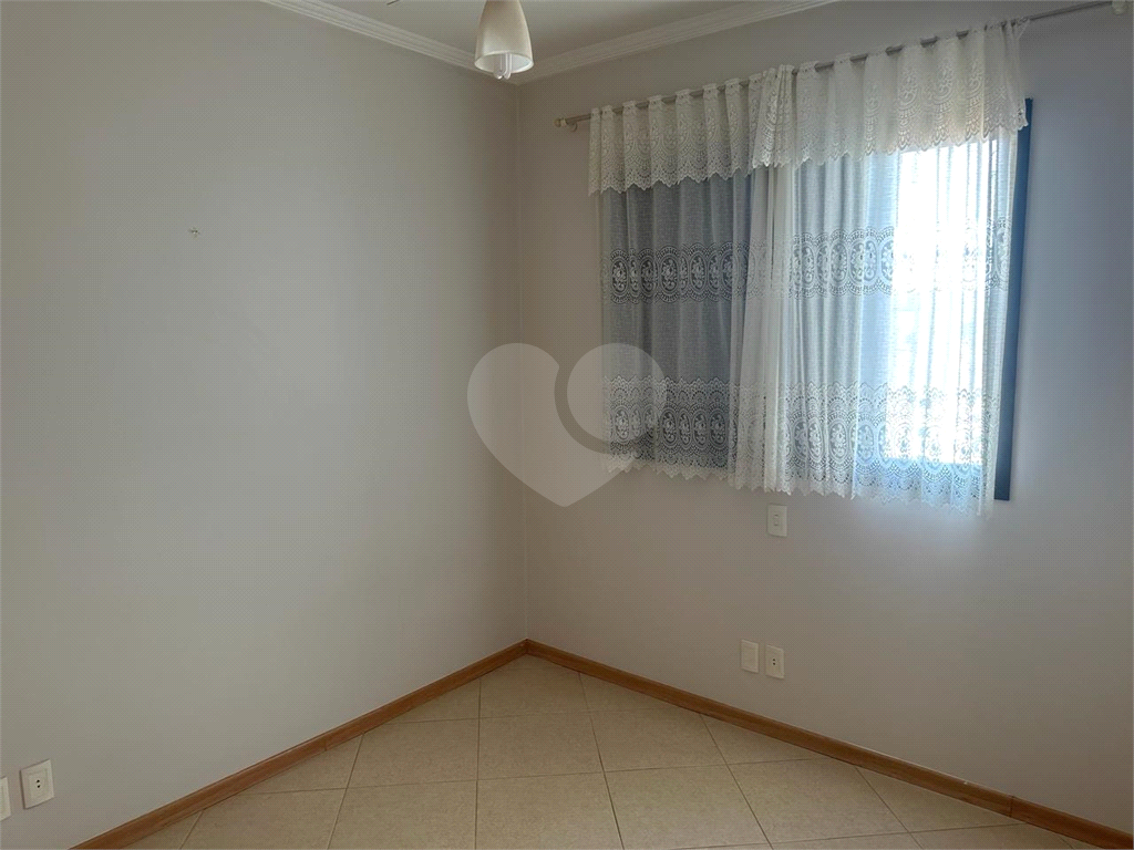 Apartamento à venda com 3 quartos, 81m² - Foto 9