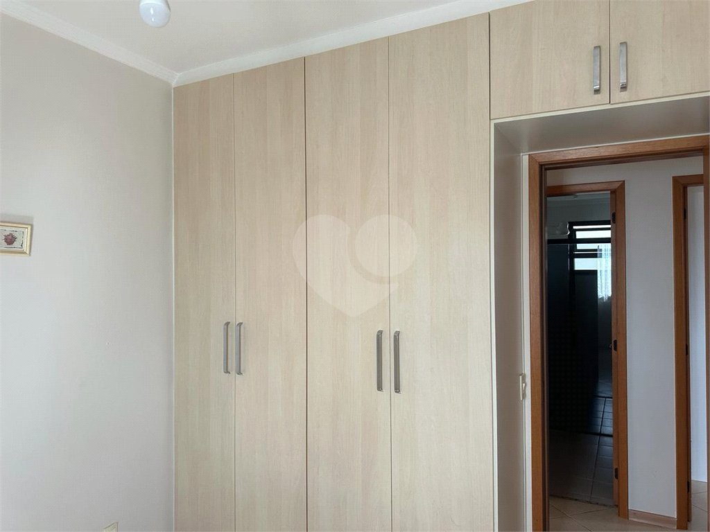 Apartamento à venda com 3 quartos, 81m² - Foto 8