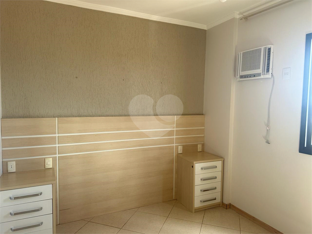 Apartamento à venda com 3 quartos, 81m² - Foto 11