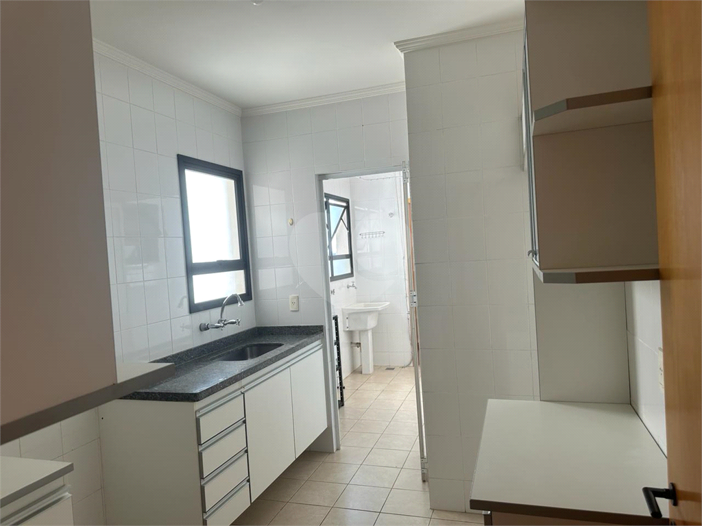 Apartamento à venda com 3 quartos, 81m² - Foto 5