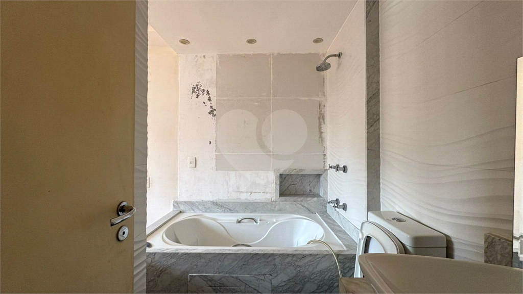 Apartamento a venda no Campo BElo