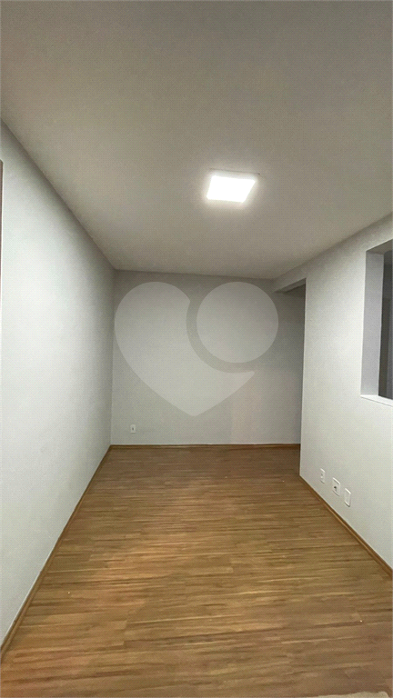 Apartamento à venda com 2 quartos, 42m² - Foto 4