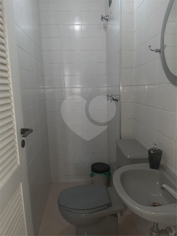 Apartamento para vender em Santana com 220m2, 4 quartos, sendo 3 suítes, 5 banheiros e 3 vagas