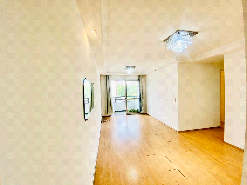 Apartamento à venda com 3 quartos, 72m² - Foto 3