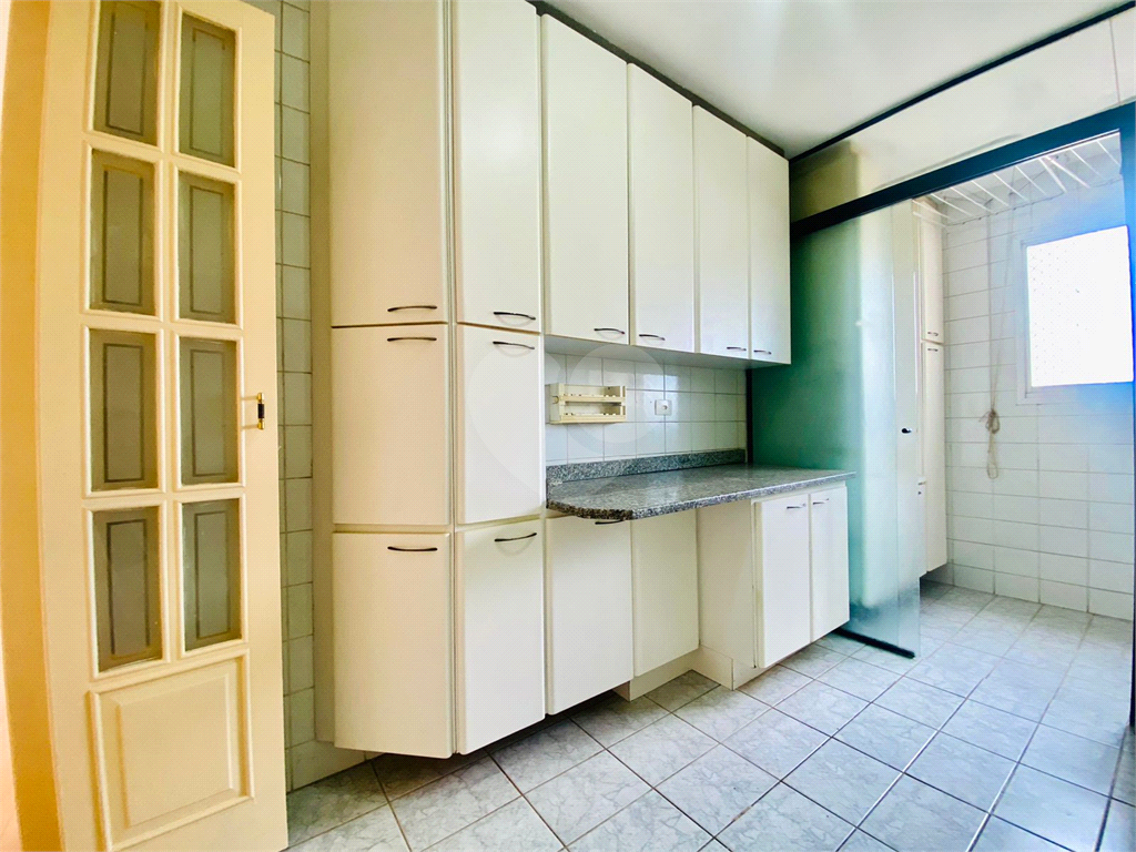 Apartamento à venda com 3 quartos, 72m² - Foto 7