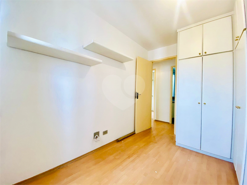 Apartamento à venda com 3 quartos, 72m² - Foto 17