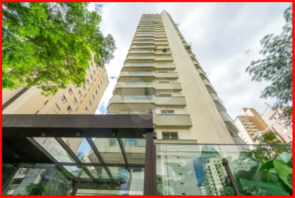 APARTAMENTO em MOEMA