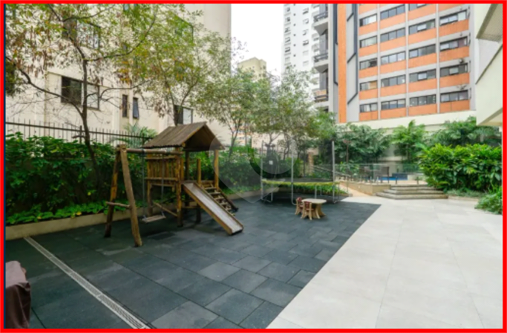 APARTAMENTO em MOEMA