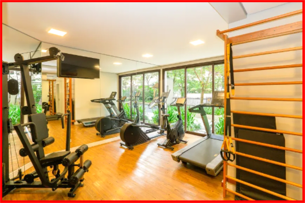 APARTAMENTO em MOEMA