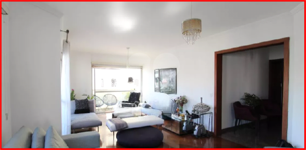 APARTAMENTO em MOEMA