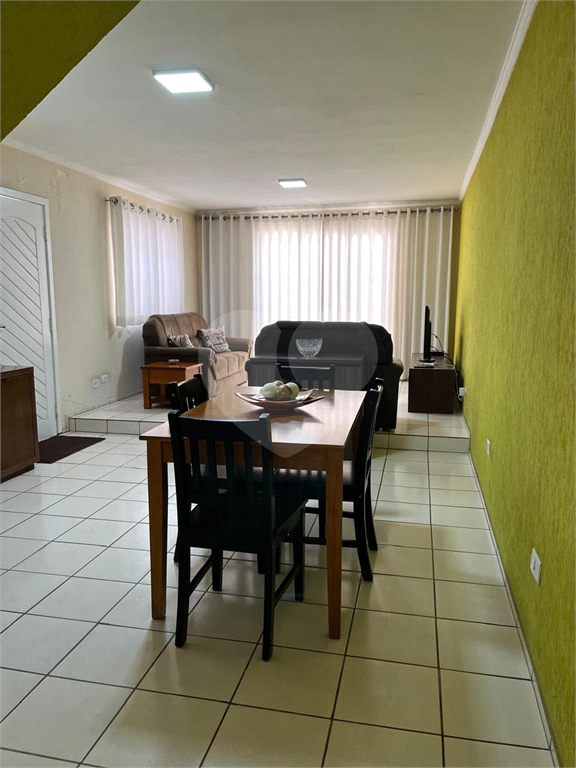 Sobrado à venda com 3 quartos, 220m² - Foto 4