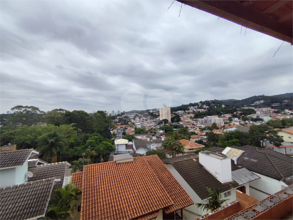 Sobrado novo Jardim Virginia Bianca, 3 suítes, 6 vagas